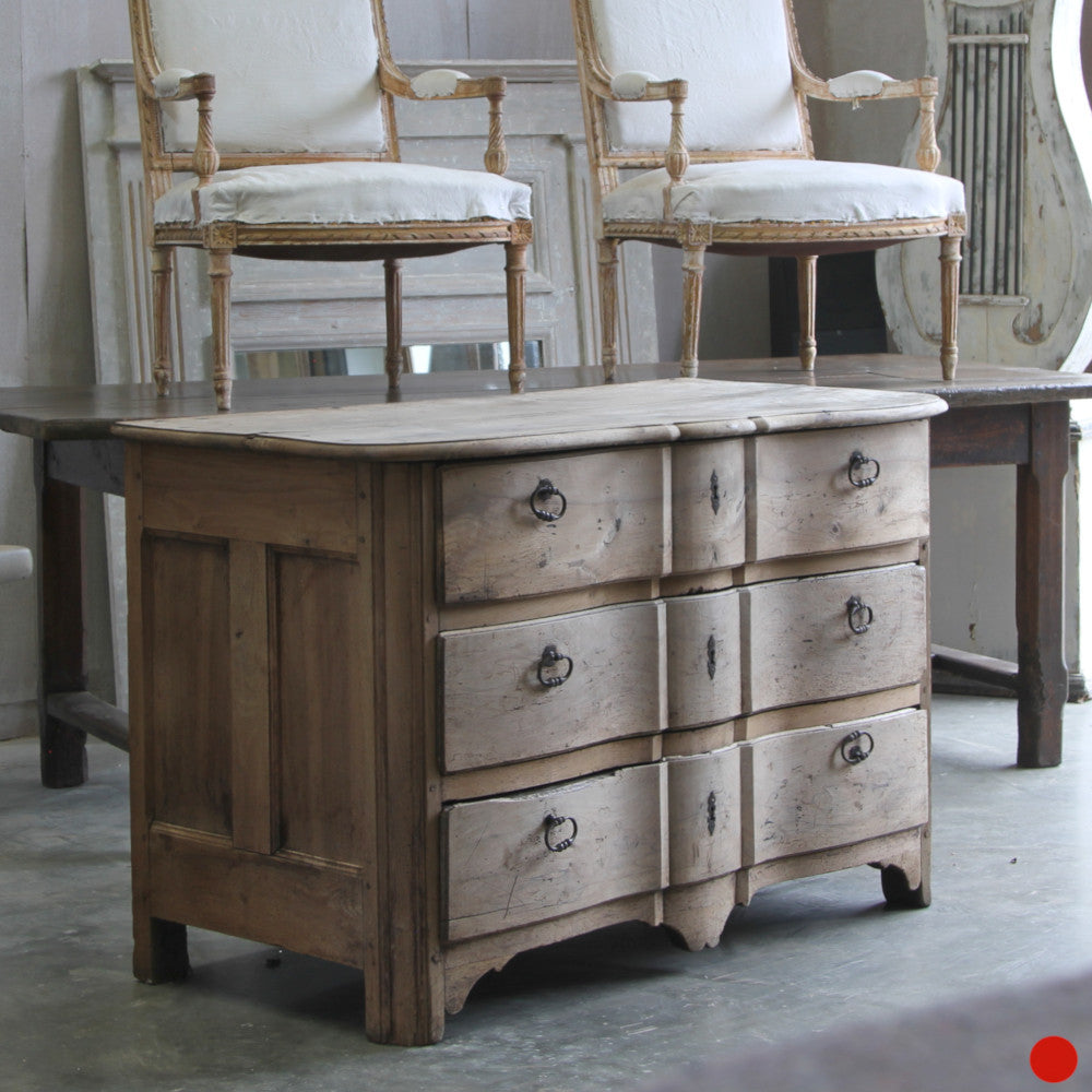 Early elm commode